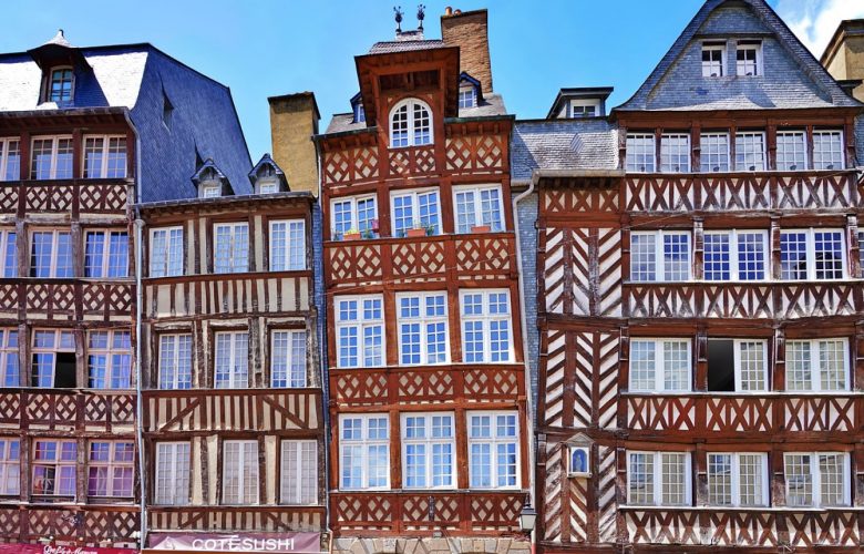 De plus en plus de particuliers louent des box de stockage en Bretagne
